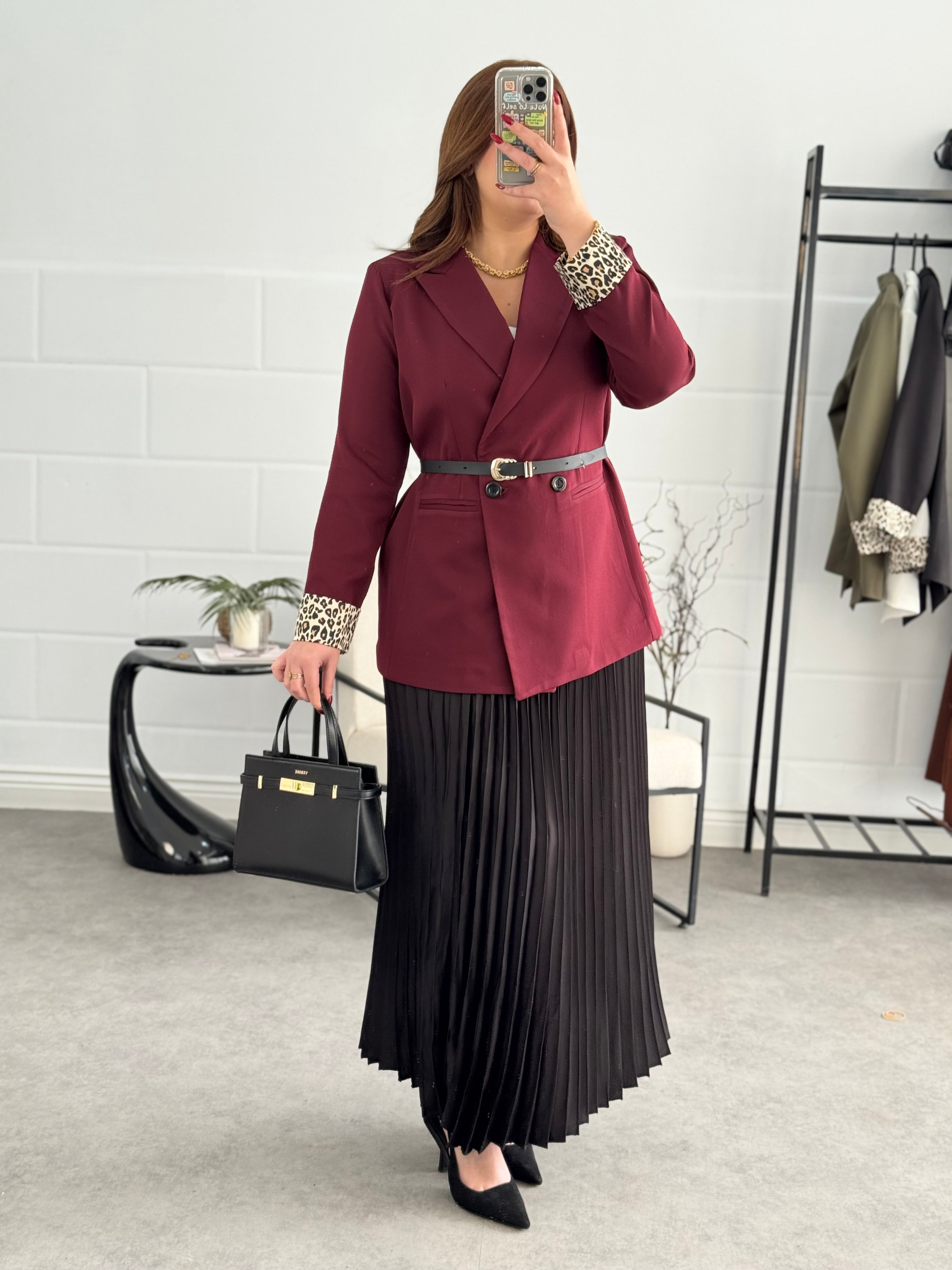 Jupe plissée en satin